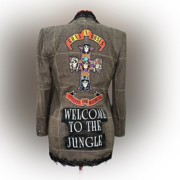 Guns and roses inspired blazer - Picture 1 of 6
